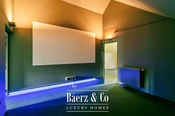 photo 29 Gelegen in doodlopende straat 6slpk,3badks!