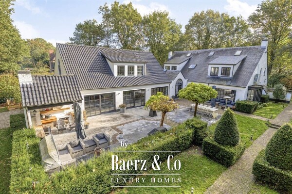 photo 37 Stijlvolle villa met binnen zwembad!