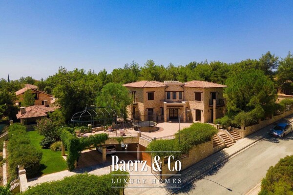 photo 2 Private Luxury Residence with Guest House, Wellness Facilities & Resort-Style Grounds