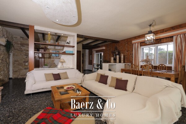 photo 4 Exclusive country house with an indoor swimming pool in La Esperanza