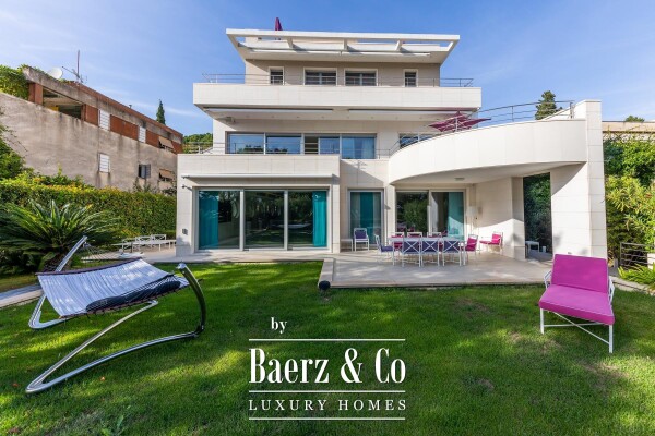 photo 1 Split, Meje, exclusive villa first row to the sea