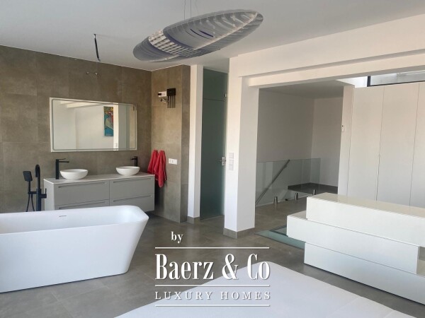 photo 11 Luxury penthouse duplex in La Caleta, Tenerife