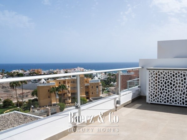 photo 5 Luxury penthouse duplex in La Caleta, Tenerife