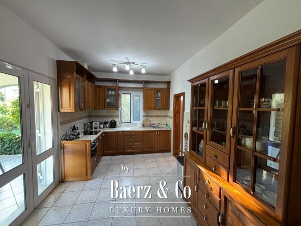 photo 11 Villa in Herceg Novi Near the Yacht Marina